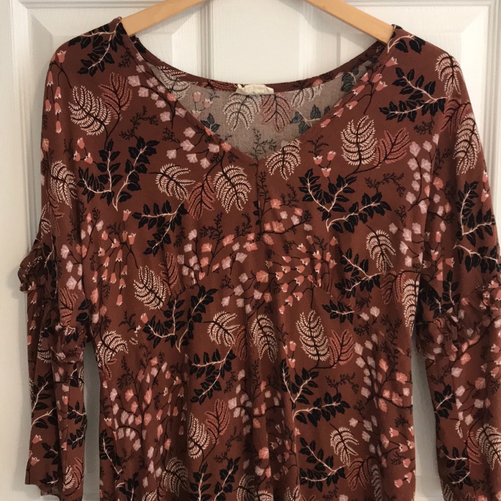 Mimi Maternity empire waist Fall boho top